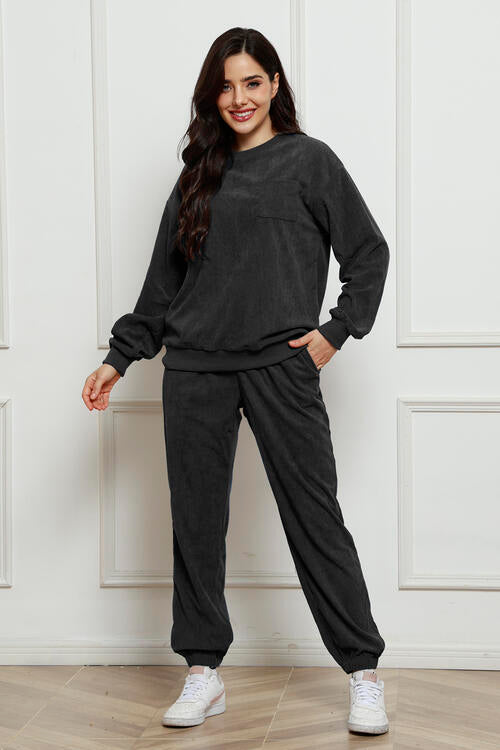 Round Neck Sweatshirt and Sweatpants Set